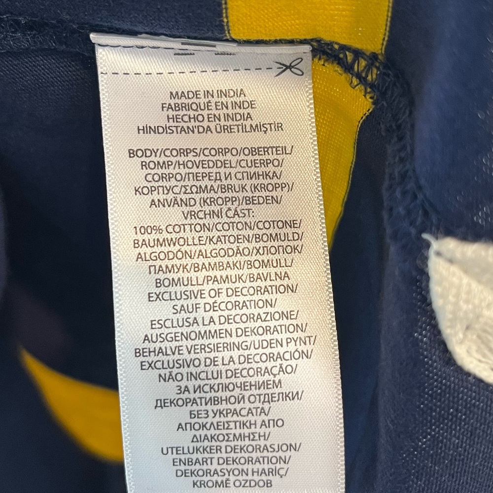 POLO Ralph Lauren Hooded Rugby Shirt; boys Med (10-12); 1/4 Button; White Collar - Picture 4 of 15
